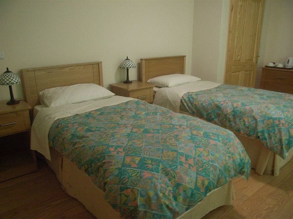 Groarty House/Manor Hotel Londonderry Buitenkant foto